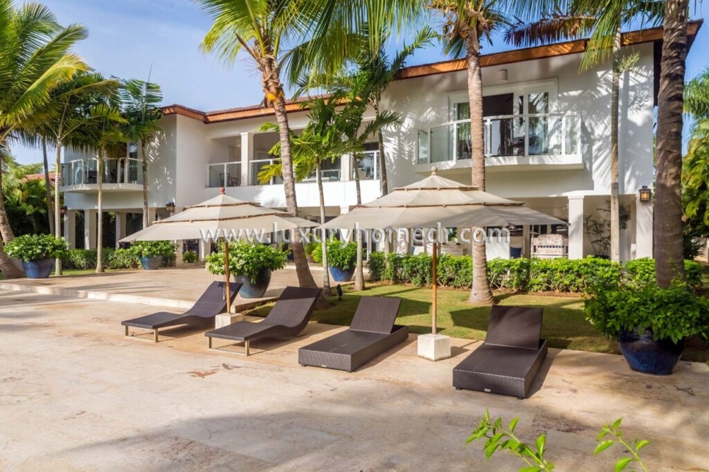 Villa with Golf View for slae in Casa de Campo 17