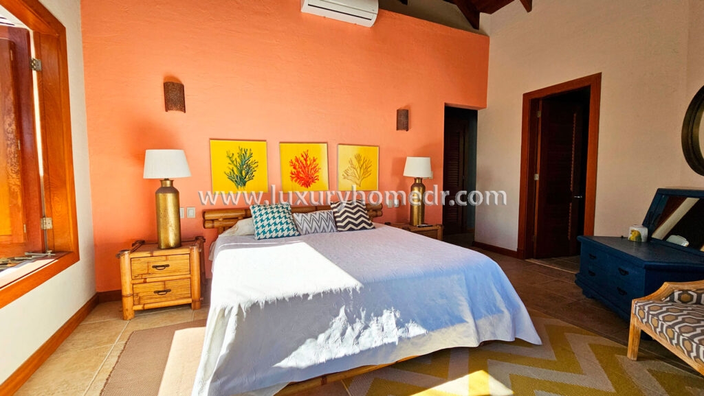 Lake and Golf Views Villa For Sale in Tortuga 21