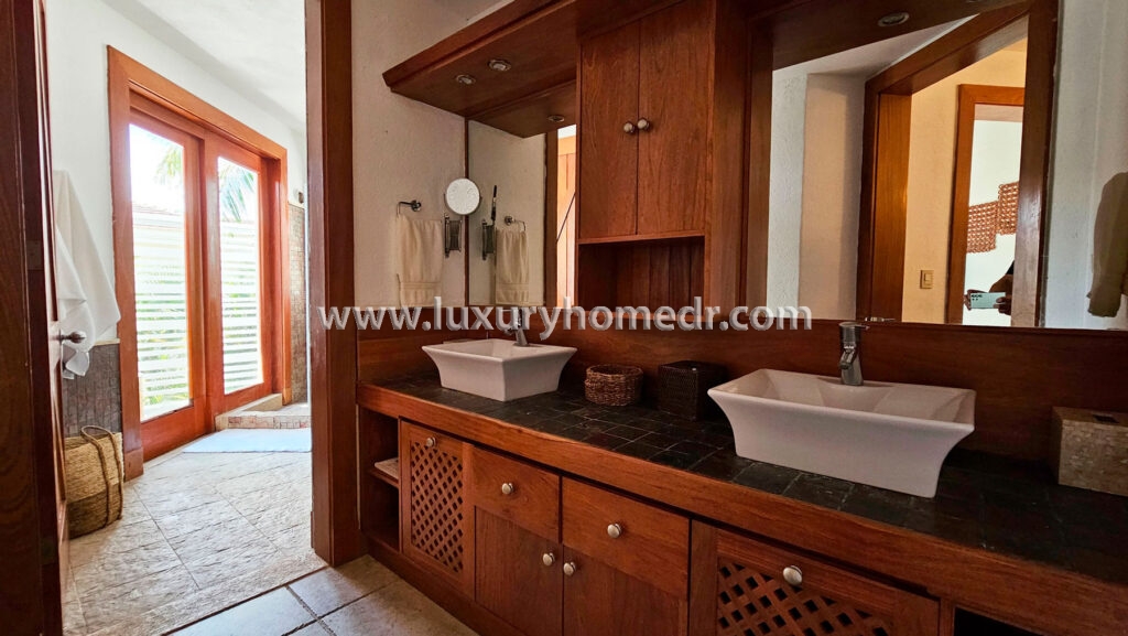 Lake and Golf Views Villa For Sale in Tortuga 25