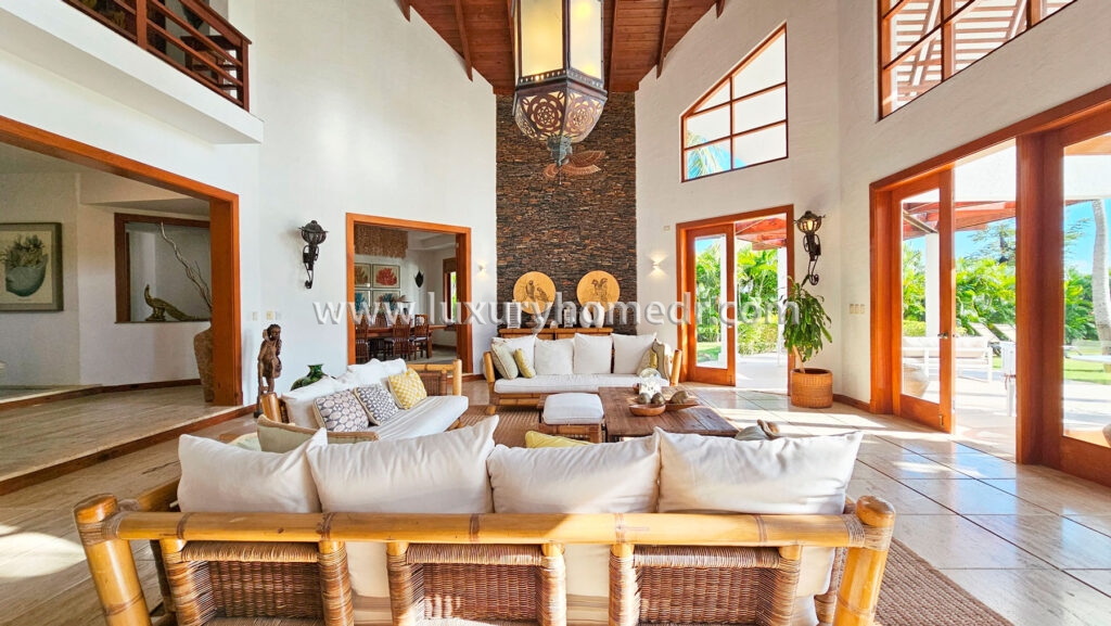 Lake and Golf Views Villa For Sale in Tortuga 41