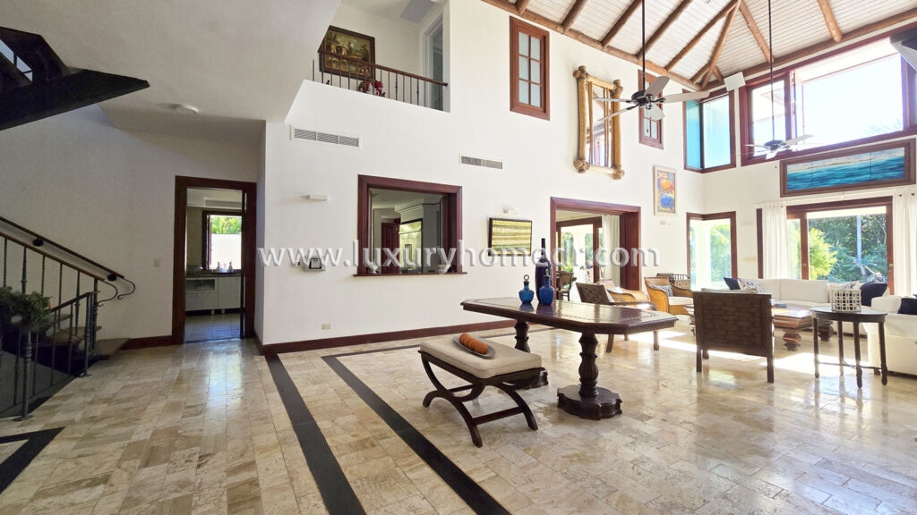 Golf View Villa 4 BR For Sale in Punta Cana Resort 4