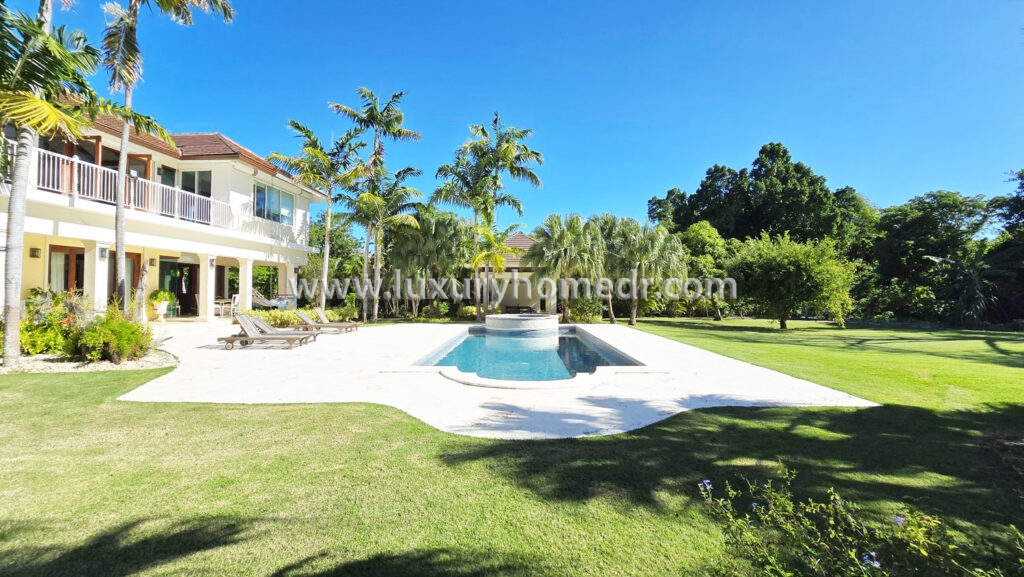 Golf View Villa 4 BR For Sale in Punta Cana Resort 12