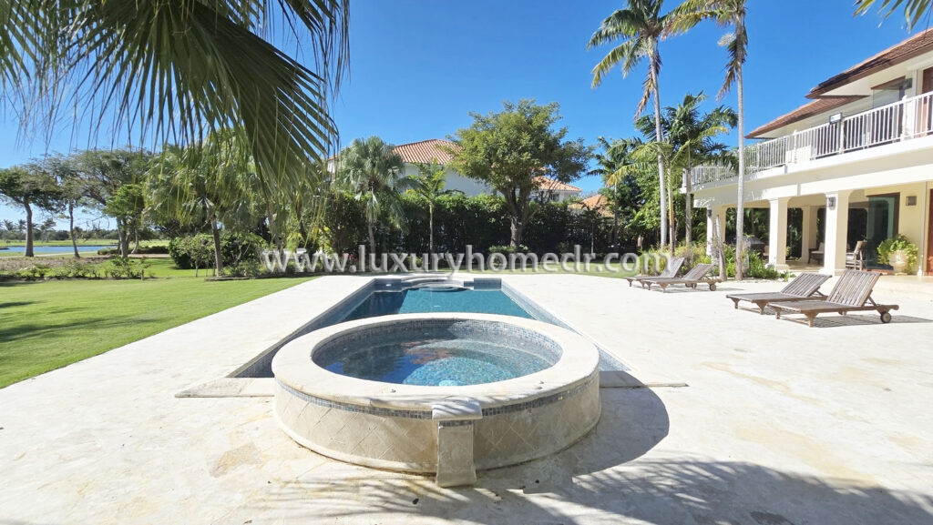 Golf View Villa 4 BR For Sale in Punta Cana Resort 17