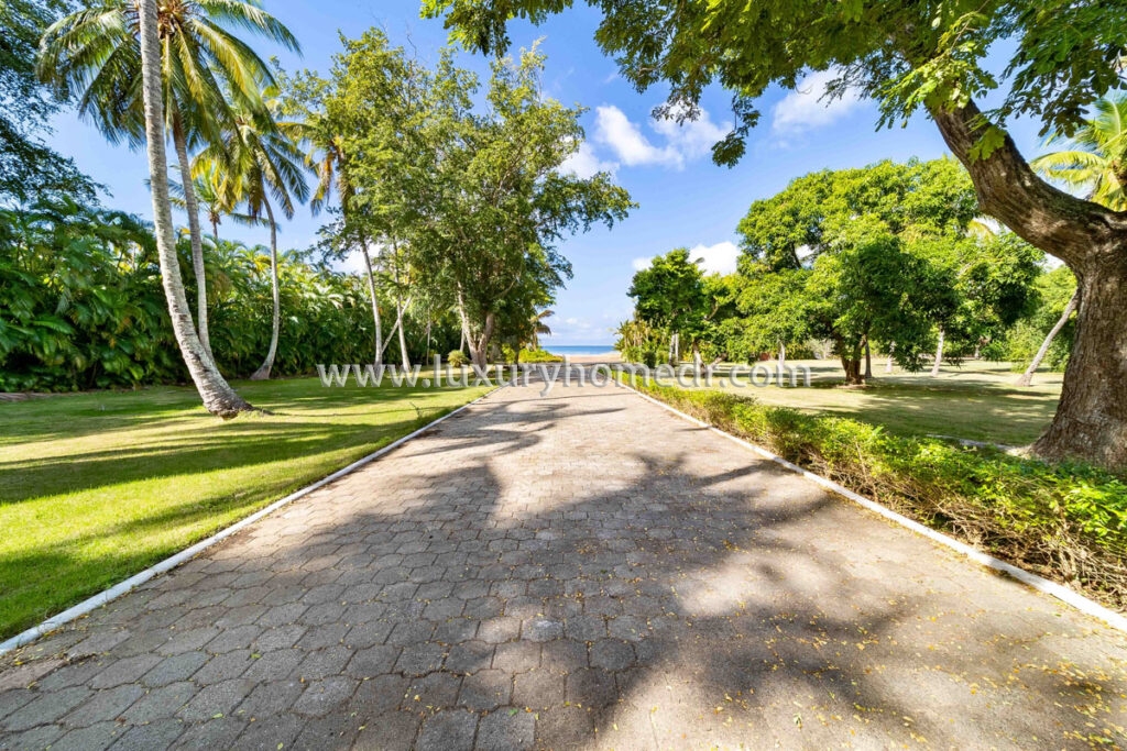 Casa de Campo Land For Sale Bahia Minitas 9