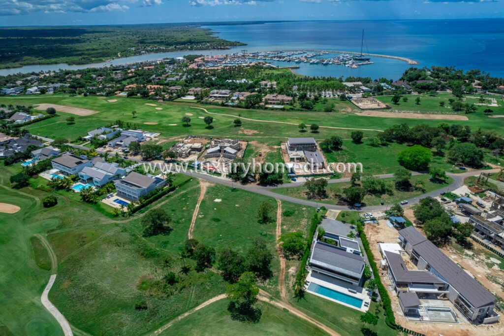 Lot For Sale in El Valle Casa de Campo 1