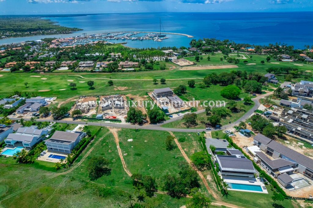 Lot For Sale in El Valle Casa de Campo 7