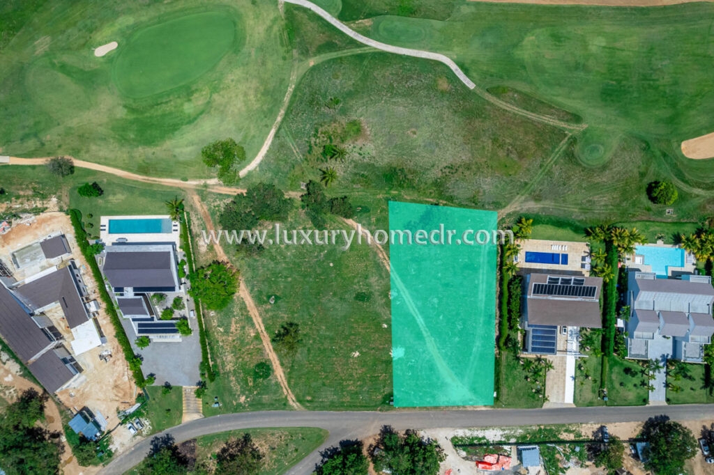 Lot For Sale in El Valle Casa de Campo 9