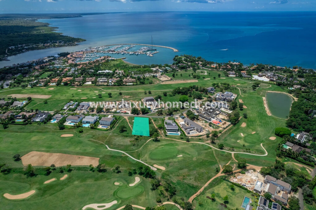 Plot of Land For Sale in El Valle Casa de Campo 2