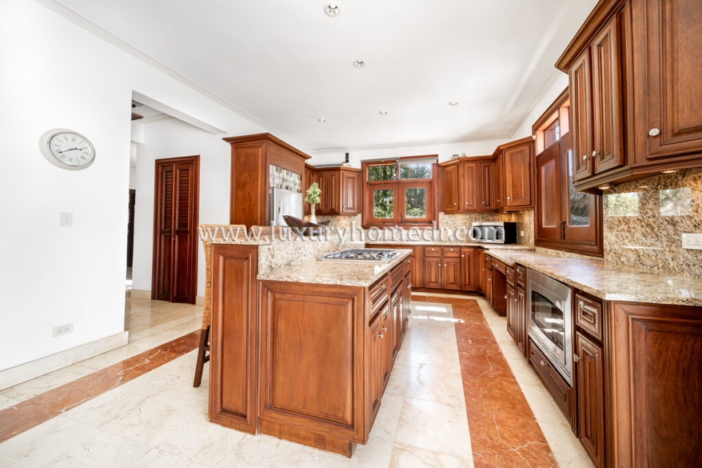 Mansion 7BR For Sale in Casa de Campo 11