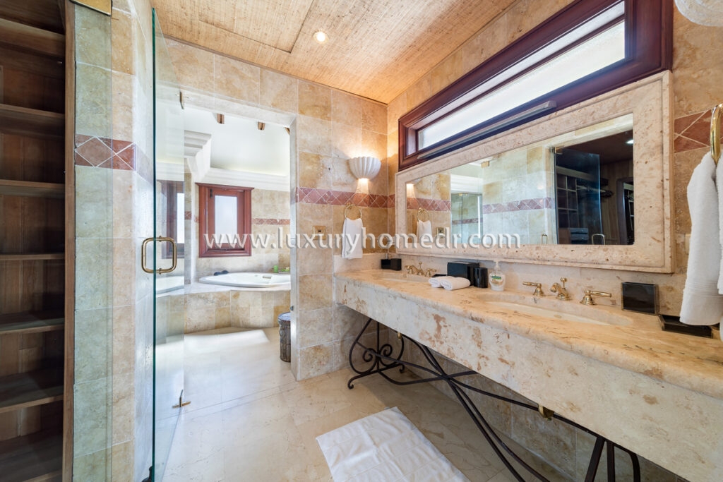 Mansion 7BR For Sale in Casa de Campo 15