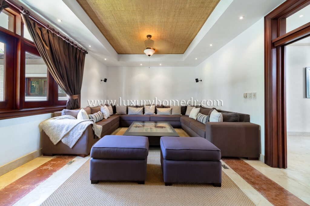 Mansion 7BR For Sale in Casa de Campo 28