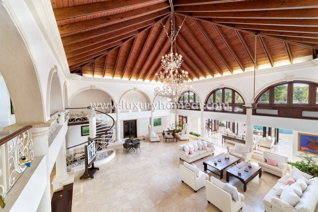 Mansion 7BR For Sale in Casa de Campo 36
