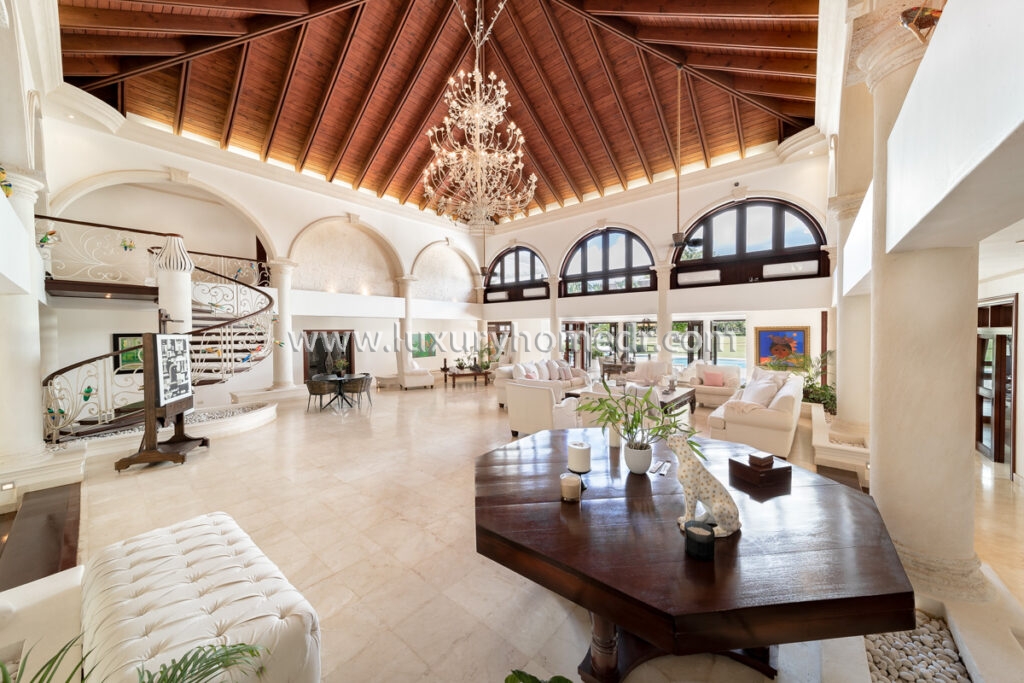 Mansion 7BR For Sale in Casa de Campo 37