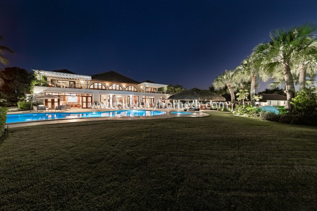 Mansion 7BR For Sale in Casa de Campo 38