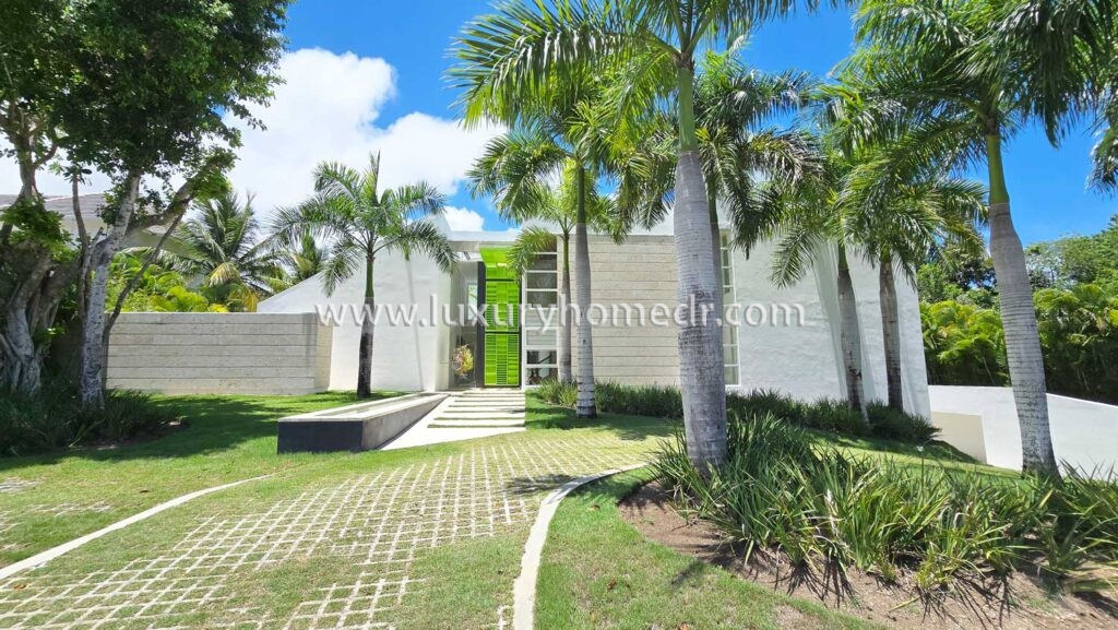 Villa 5BR For Sale in Hacienda Puntacana Resort 1