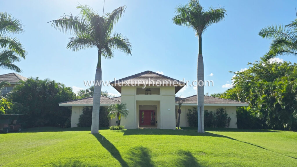 4BR Villa For Sale in Tortuga Punta Cana Resort 1