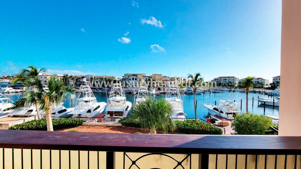 Condo with La Marina View in Aquamarina Cap Cana 6