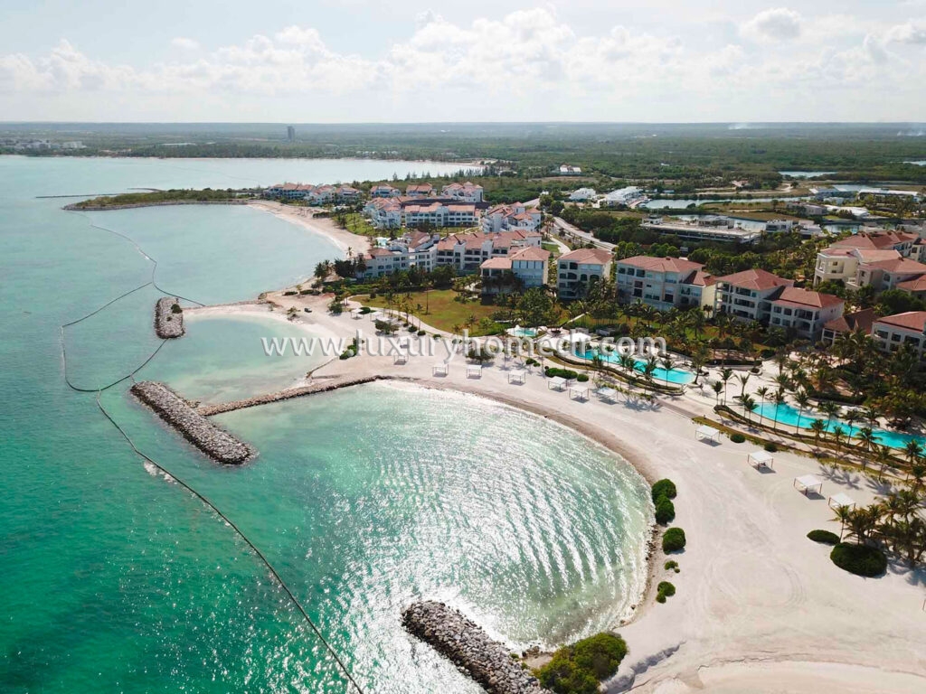 Condo with La Marina View in Aquamarina Cap Cana 25