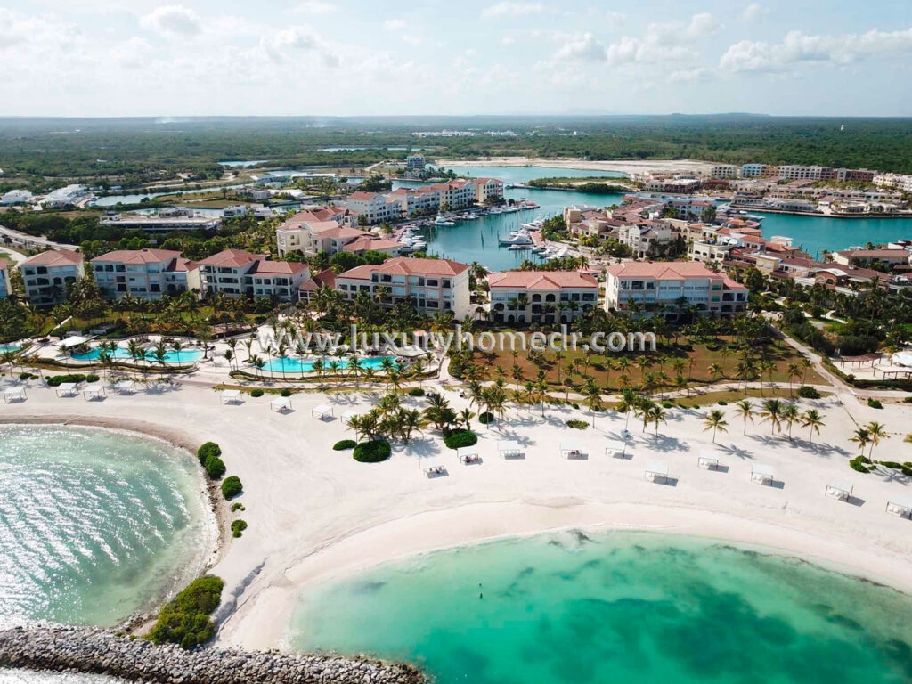 Condo with La Marina View in Aquamarina Cap Cana 26