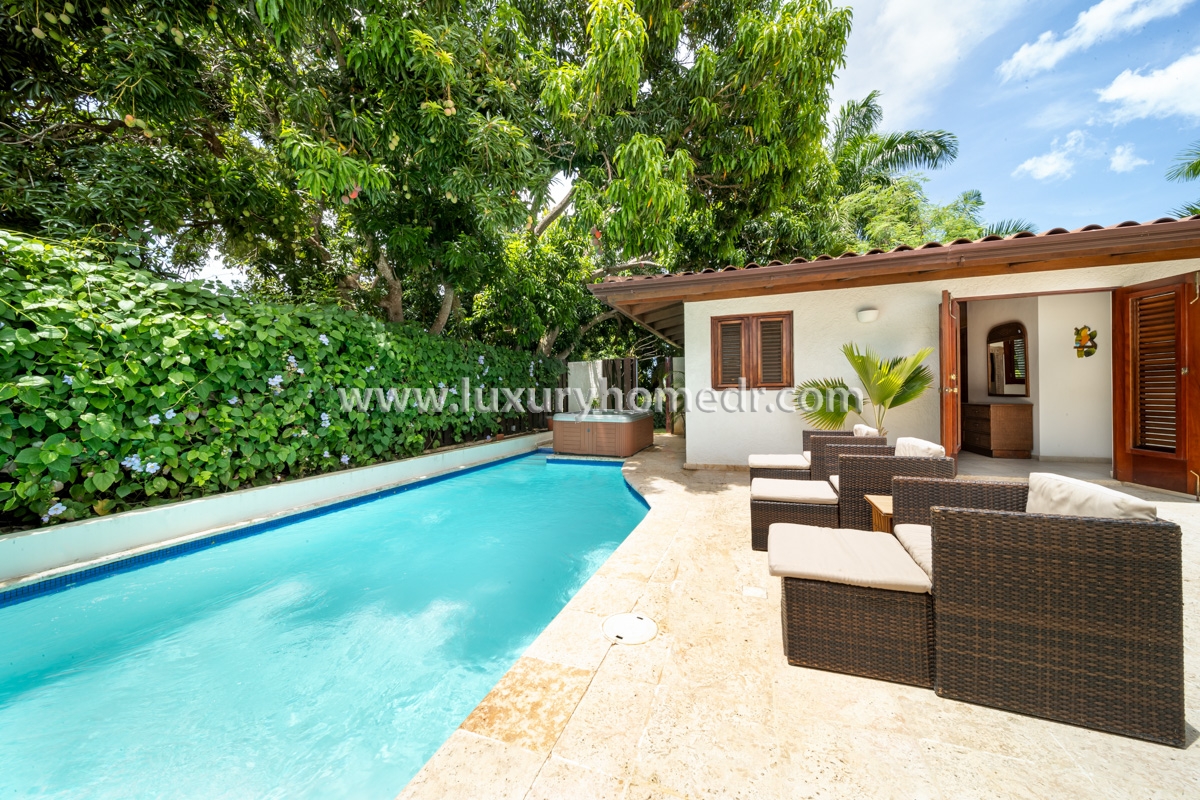 Up to Sale 3 BR Villa with Golf Course Views, Casa de Campo