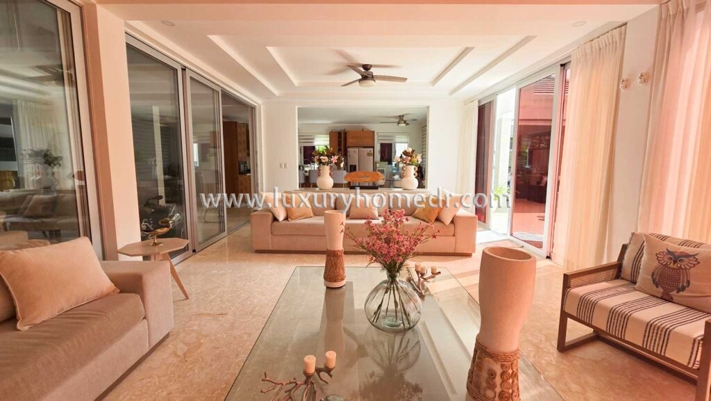 Four bedroom villa for sale in Puntacana Village 3