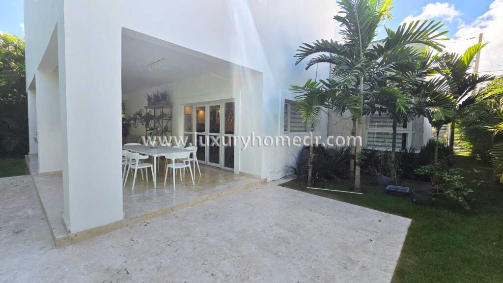 3BR Villa For Sale in Punta Cana Village 7