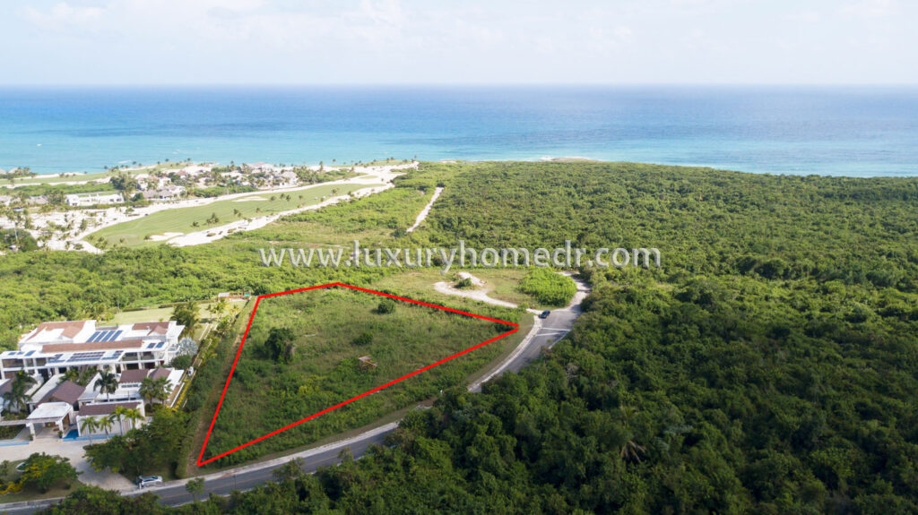 Lot For Sale Fundadores de Golf Cap Cana 4