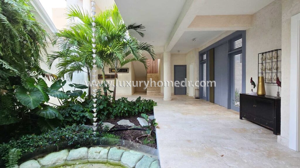 Modern Villa 5BR For Sale in Hacienda Punta Cana Resort 30