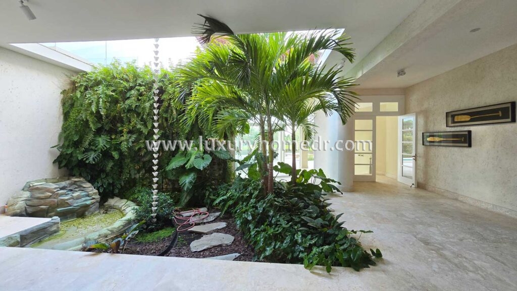 Modern Villa 5BR For Sale in Hacienda Punta Cana Resort 31