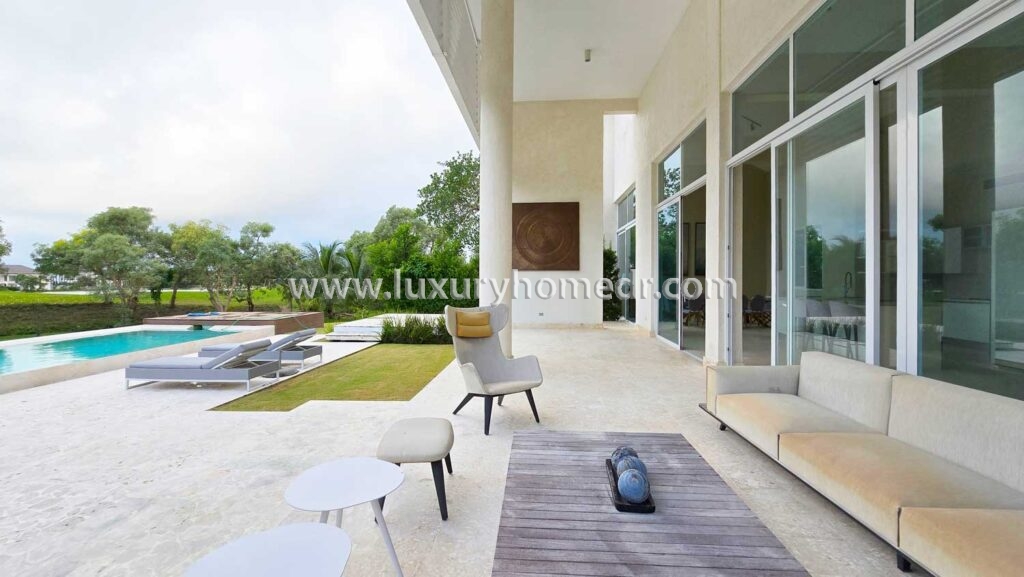 Modern Villa 5BR For Sale in Hacienda Punta Cana Resort 35