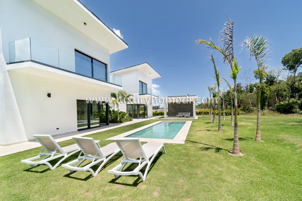 5BR Villa For Sale in Caleton Residences Cap Cana 1