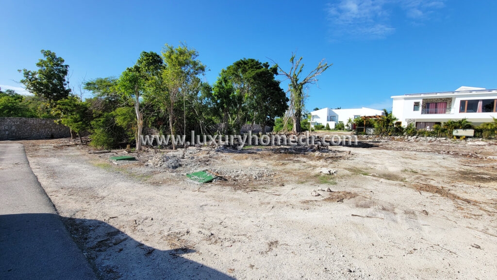 Eclusive Lot in Punta Cana Village 5