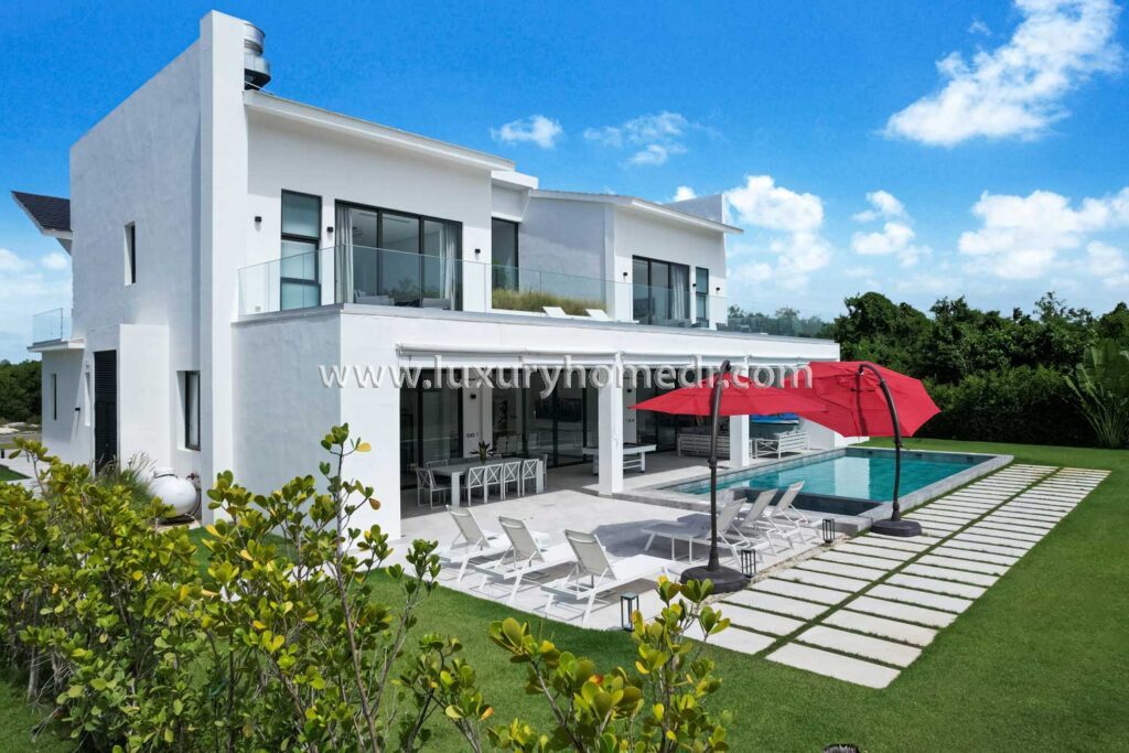 Villa 5BR in Las Palmitas Cap Cana 6