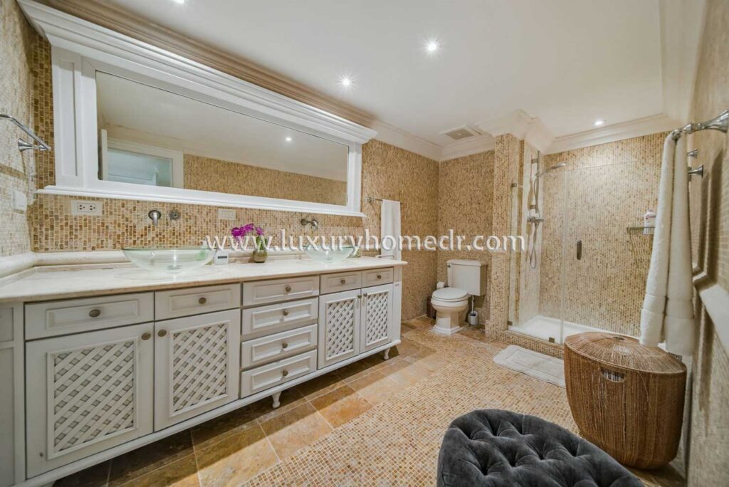 Penthouse 4BR in Fundadores Cap Cana 12