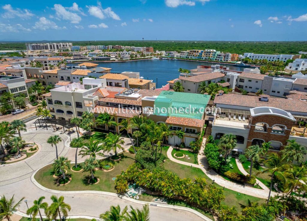 Penthouse 4BR in Fundadores Cap Cana 22