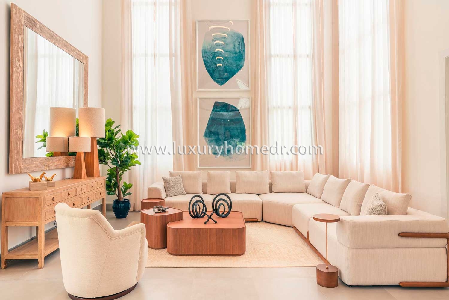 Luxurious Villa with Pool and Jacuzzi for Sale in Punta Cana Village