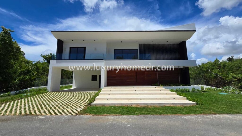 New Villa in Punta Cana Village 1