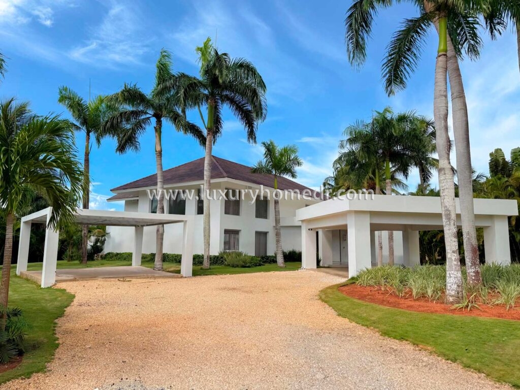 6BR Villa Golf View in Casa de Campo For Sale 4