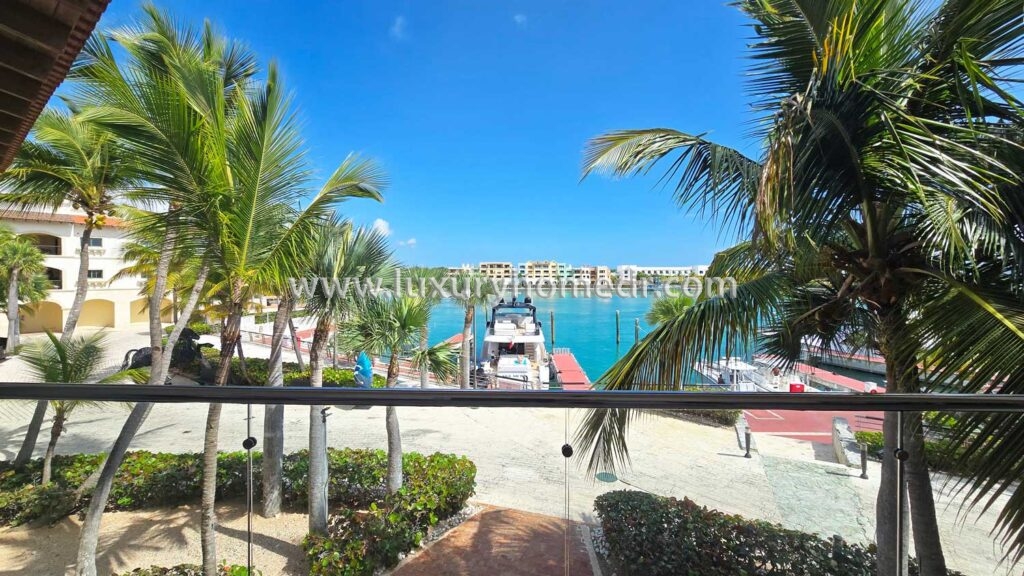 Apartment Penthouse with Marina View in Cap Cana For Sale 9