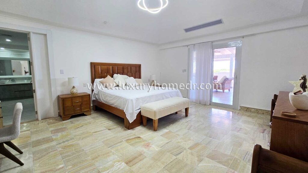 Apartment Penthouse with Marina View in Cap Cana For Sale 30