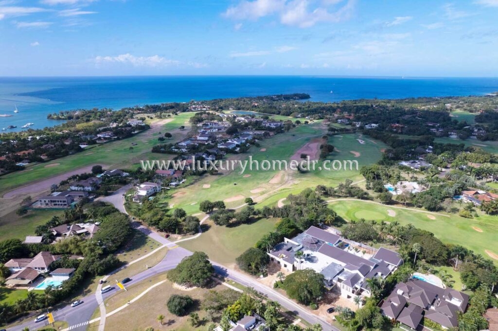 Lot For Sale in Las Palmas Casa de Campo 1