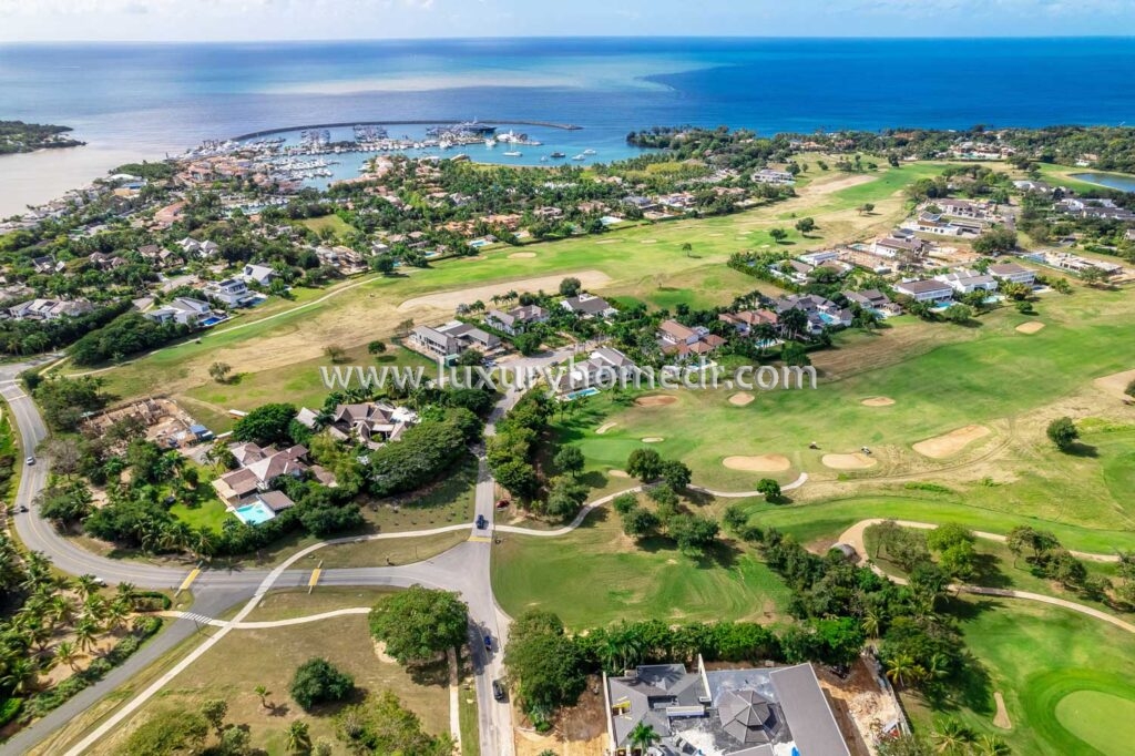 Lot For Sale in Las Palmas Casa de Campo 5