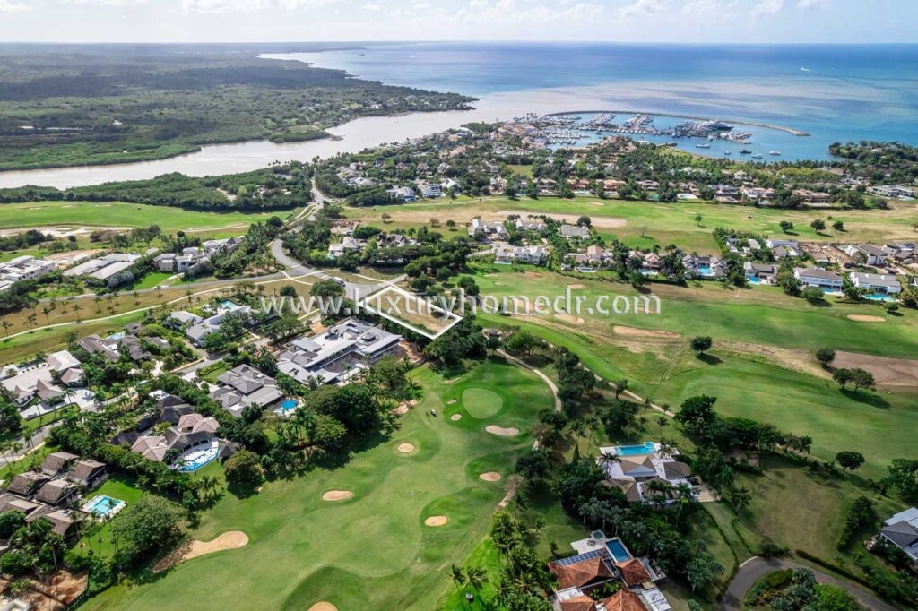 Lot For Sale in Las Palmas Casa de Campo 7