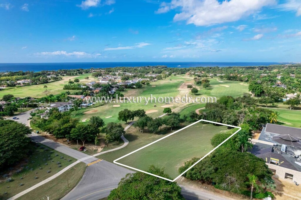 Lot For Sale in Las Palmas Casa de Campo 8