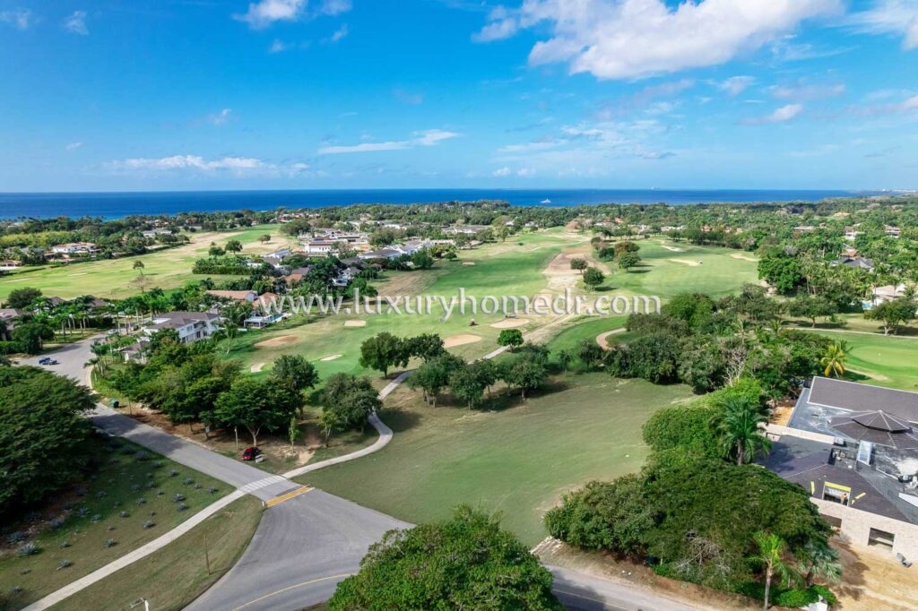 Lot For Sale in Las Palmas Casa de Campo 9
