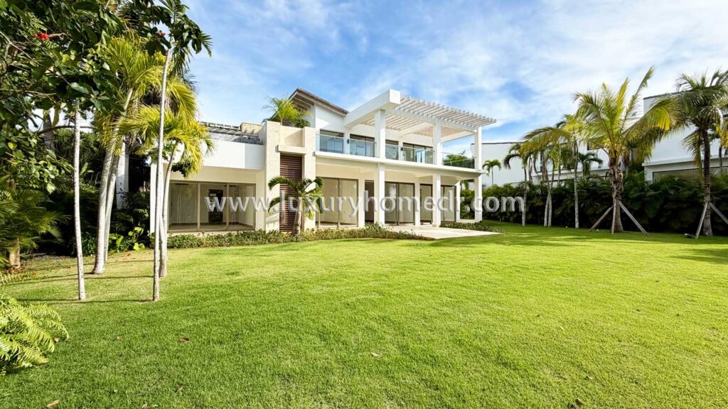 New Villa in Barranca Casa de Campo La Romana 27