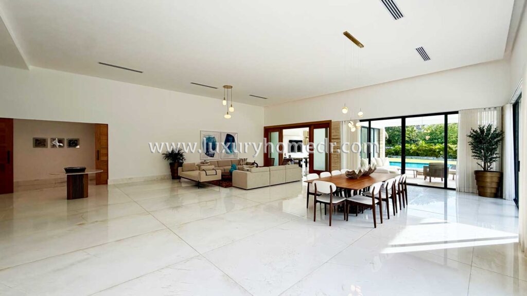 Luxury Villa 5BR in Los Lagos Casa de Campo 9