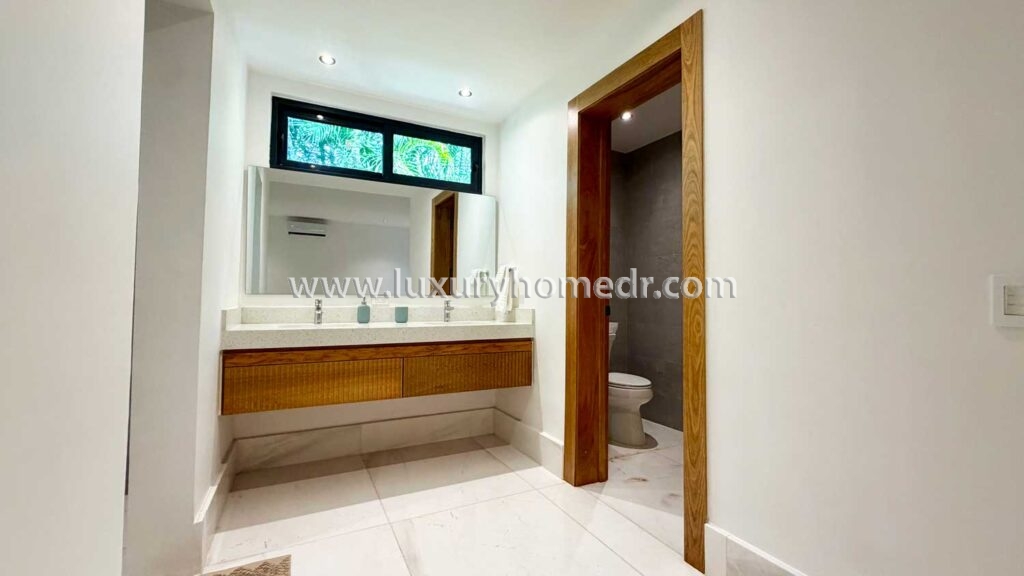 Luxury Villa 5BR in Los Lagos Casa de Campo 18