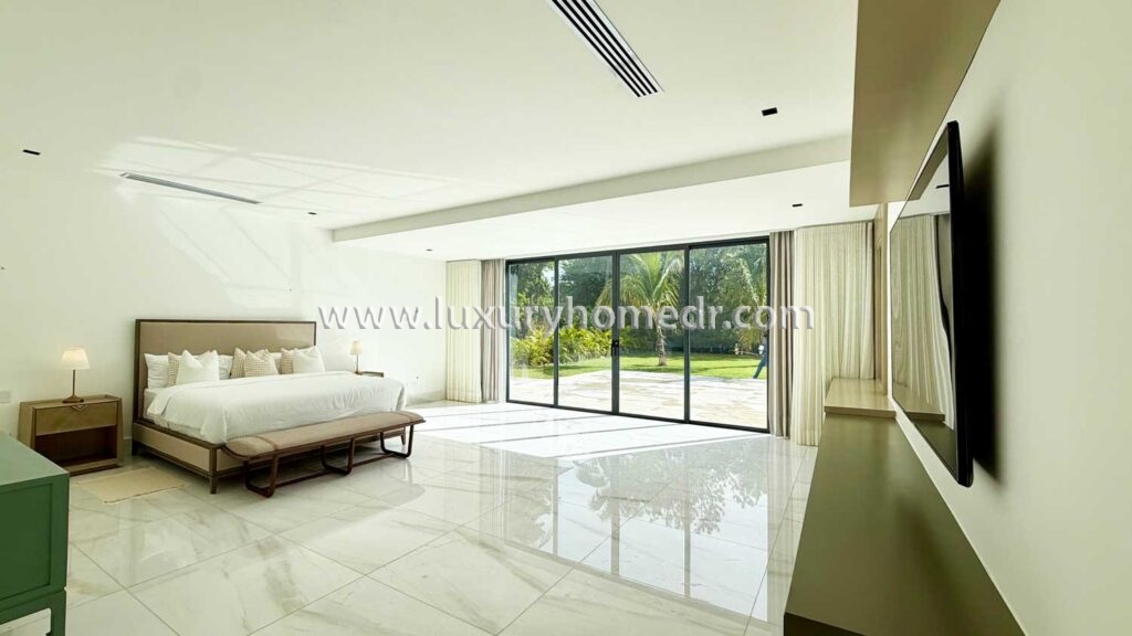 Luxury Villa 5BR in Los Lagos Casa de Campo 25