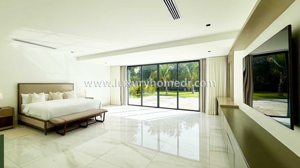 Luxury Villa 5BR in Los Lagos Casa de Campo 27